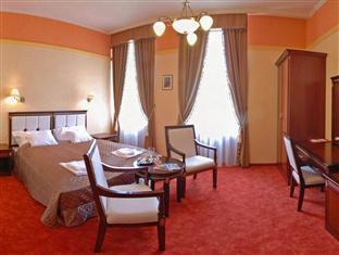 Nelson 4*